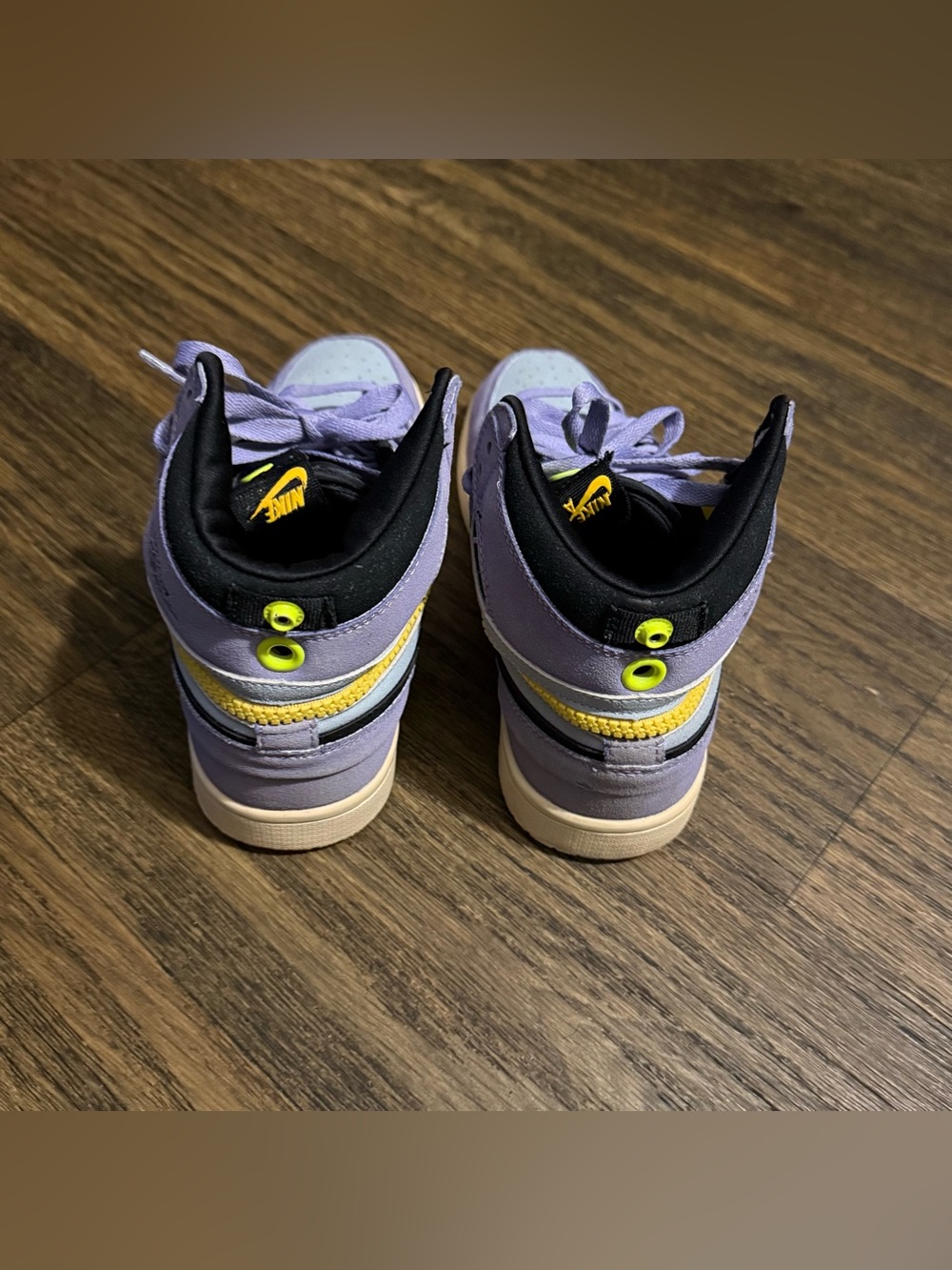 Air Jordan 1 High Zoom CMFT “Lemon Twist” – Women’s Size 8 - Picture 6 of 10
